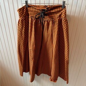 3x lace up skirt by vixen